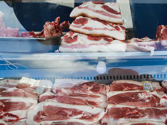 На «Молодёжном» рынке в Рязани нашли обезличенную мясную продукцию