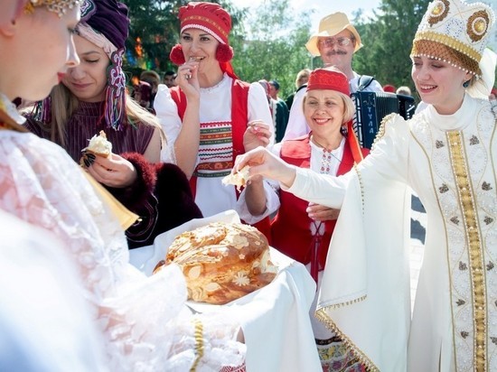 В Омске 1 октября на площади у ТЦ «Континент» пройдёт празднование 200-летия Омской области