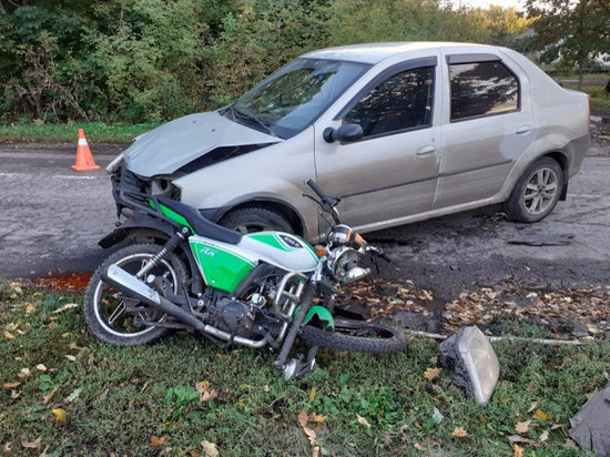 В Курской области в жестком ДТП у мотоцикла вырвало колесо