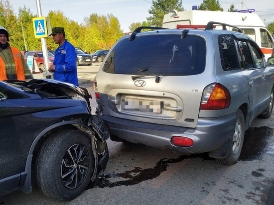 После ДТП в Карелии потребовалась помощь пожарных