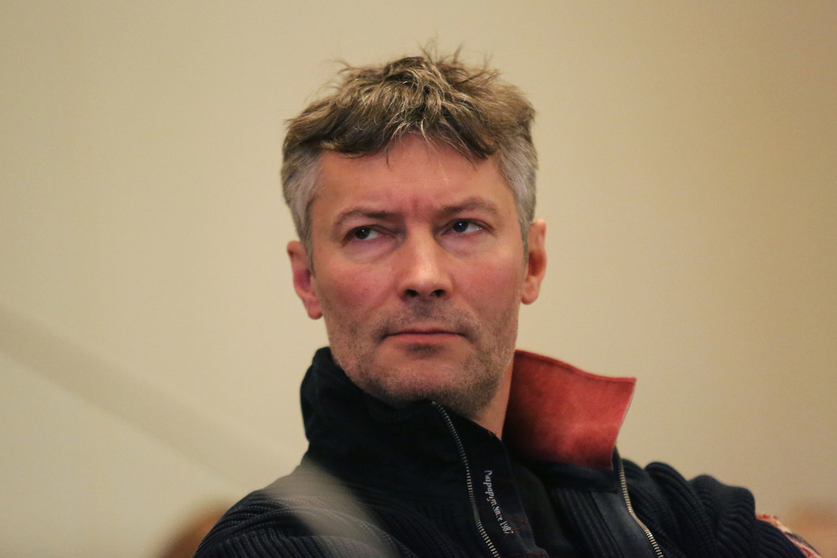 Roizman was allowed to leave Yekaterinburg