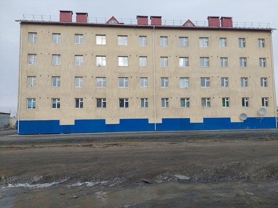 В Верхоянском районе женщина выпала из окна и разбилась насмерть