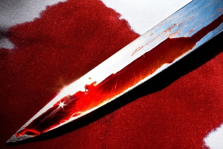 Семейная самооборона: костромичка ударила ножом пьяницу-мужа