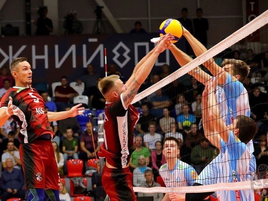 Нижегородские волейболисты вышли в полуфинал Кубка России