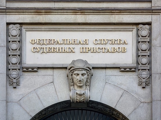 Долг жительницы Багратионовского района чуть не лишил ее особняка
