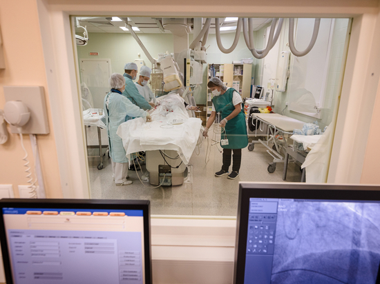 Высокотехнологичные операции на сосудах сердца стали для пациентов Заполярья явью