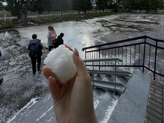В Горшеченском районе Курской области засыпало градом село Бараново