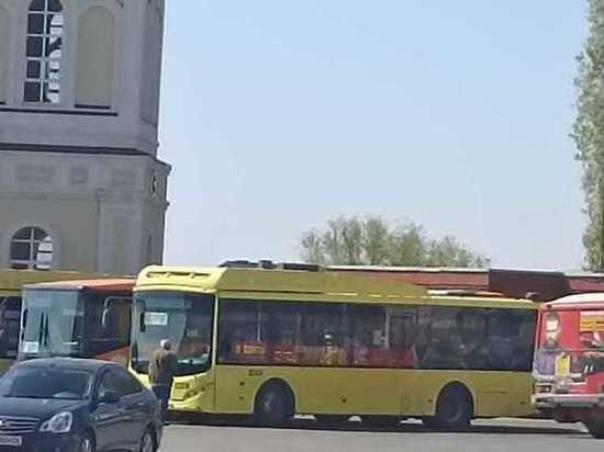 В Оренбурге дачные автобусы ходят парами