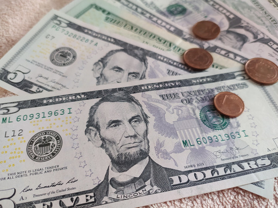 В России допустили прекращение торгов долларом