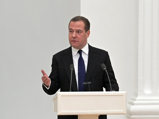 Медведев заявил о возможном ударе российских ракет по Европе и США