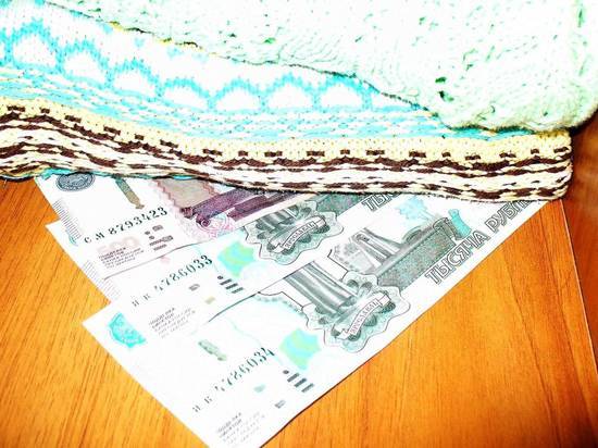 Белгородка выплатила долги, похитив из квартиры подруги 890 тысяч рублей