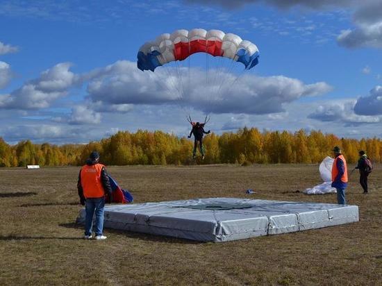 В Тюменской области парашютисты будут состязаться в точности приземления