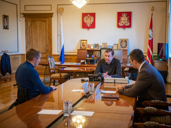 Алексей Островский обсудил вопросы создания безбарьерной среды в регионе