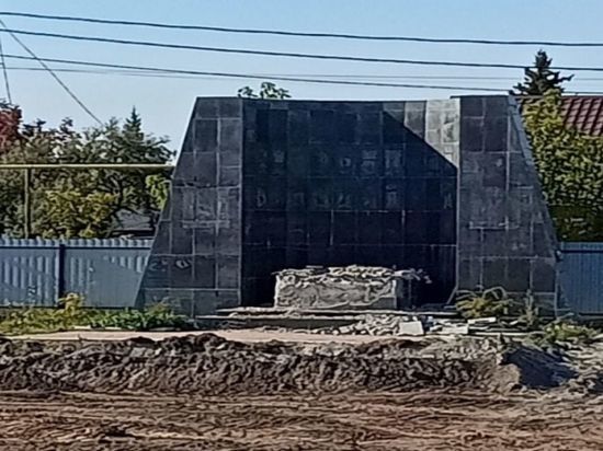 Под Новосибирском демонтировали памятник воинам-толмачевцам