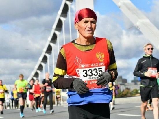 Пенсионер из Башкирии стал серебряным призером Московского марафона
