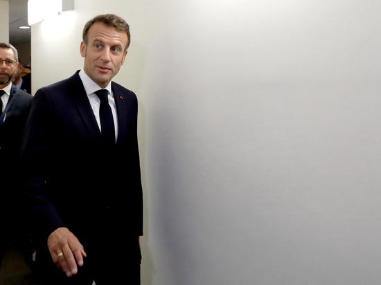 Макрон заявил, что не может объяснить действия Путина на Украине
