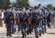 Законопроект, который позволит ветеранам правоохранительных органов в ходе мобилизации идти не в армию, а в Росгвардию, будет внесен в Госдуму на следующей неделе