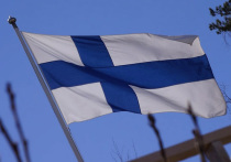 Канцелярия президента Финляндии сообщила, что правительство страны приняло принципиальное решение об ограничении въезда граждан РФ и выдачи им виз