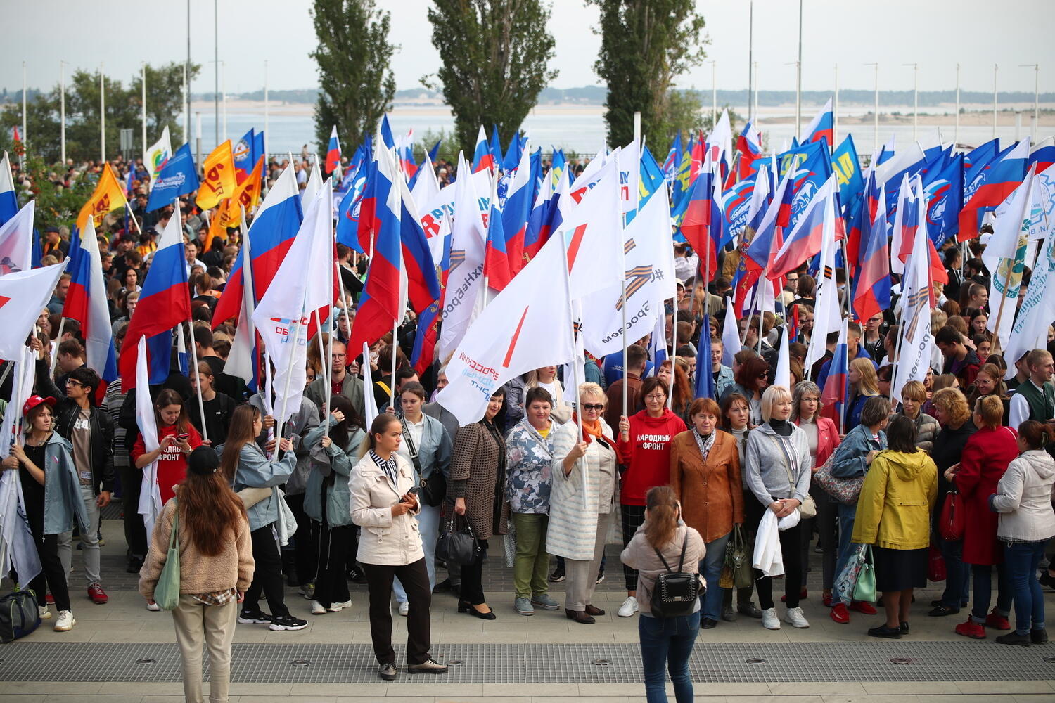 митинг в волгограде сегодня. митинг волгоград 23. пикет волгоград. митинг в волгограде. 2021.