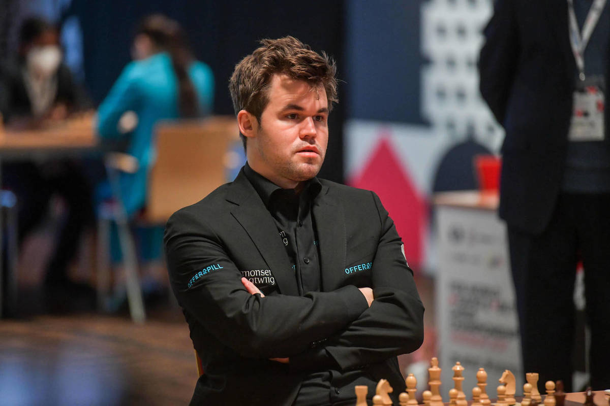 FIDE будет расследовать конфликт между Карлсеном и Ниманном