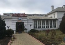 ВСУ нанесли удар по гостиницы и многоэтажке в Рубежном, сообщает МЧС ЛНР