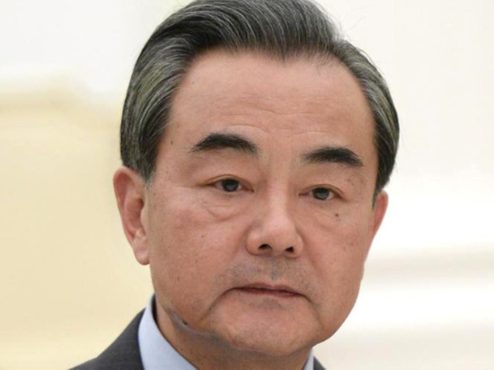 Глава МИД Китая заявил о поддержке Пекином урегулирования украинского кризиса