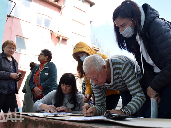 Шольца попросили разобраться с давлением на наблюдателя референдума в Запорожской области