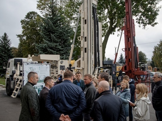 Роман Старовойт поздравил машиностроителей Курской области с профессиональным праздником
