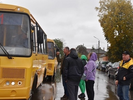 Первая партия мобилизованных из Михайловского района отправились в учебный центр