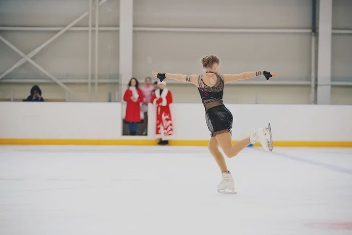 соревнования фигурному 3 дня. областные соревнования по фигурному катанию. день фигурного катания в россии. областные соревнования по фигурному катанию. первый спортивный разряд фигурное катание.