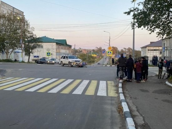 Подросток-мопедист попал в больницу после ДТП на севере Сахалина