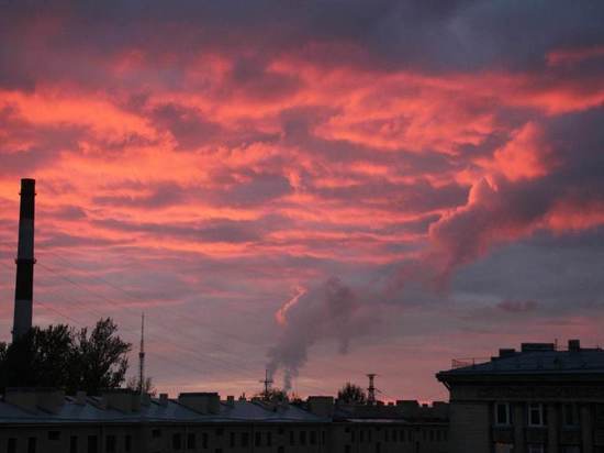 Сахарная вата: петербуржцы поделились фотографиями розового заката 26 сентября