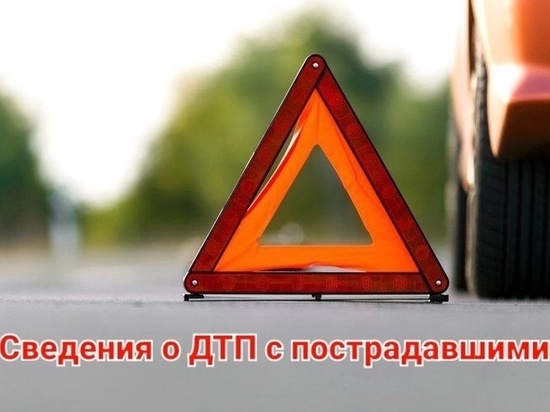 Под Курском перевернулся КамАЗ, ранен водитель