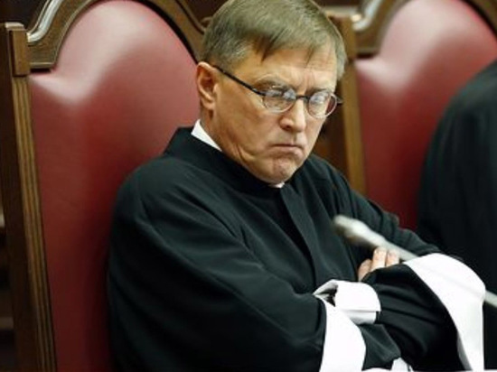 Судья КС Константин Арановский ушел в отставку