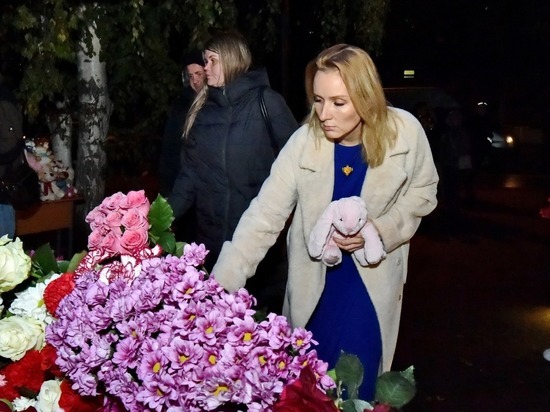 Пострадавших в стрельбе детей спецбортом МЧС перевезут в федеральные больницы Москвы