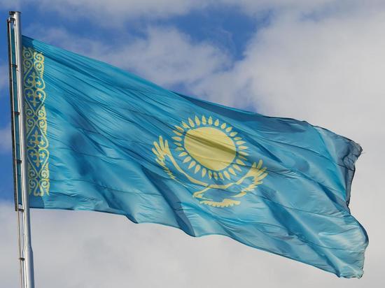 Уехавшие в Казахстан россияне массово бросились получать местный ИИН