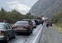 На границе России с Грузией после объявленной президентом частичной мобилизации день ото дня нарастает коллапс