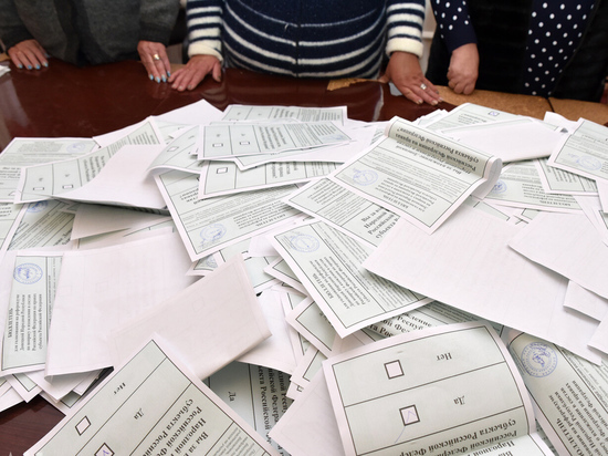 В ЛНР заявили о 98,42% за вхождение в состав России после обработки 100% голосов