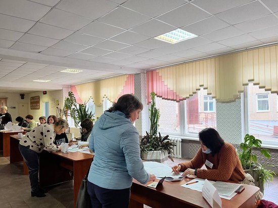 Почти 100% жителей ЛНР проголосовали за присоединение к России