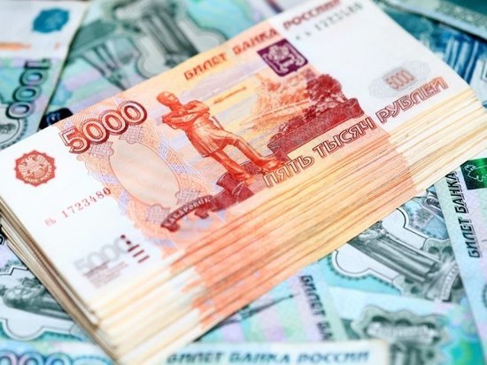 Пособие на детей от 8 до 17 лет: сколько семей на Сахалине получают выплату