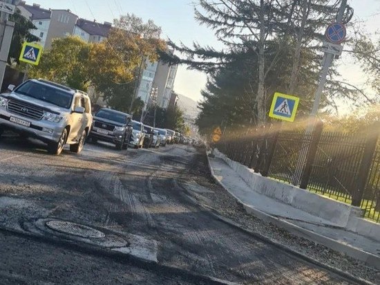 Кольцо на перекрестке Детской и Комсомольской в Южно-Сахалинске вернут после ремонта