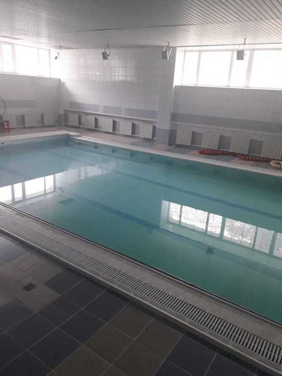 Больше 200 спортсменов приехали в Тарко-Сале на чемпионат ЯНАО по плаванию