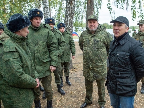 Тюменский губернатор пообщался с мобилизованными тюменцами