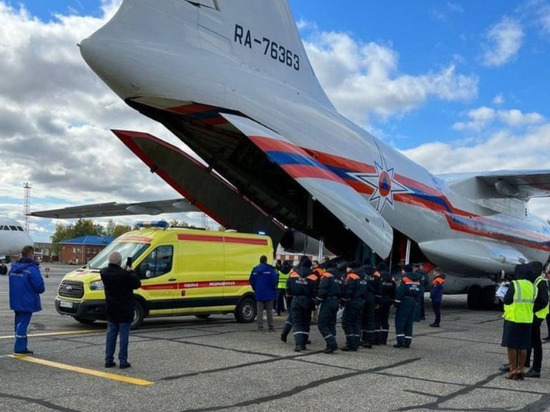 В Москву спецбортом доставили 15 пострадавших при стрельбе в Ижевске пациентов, в том числе 13 детей