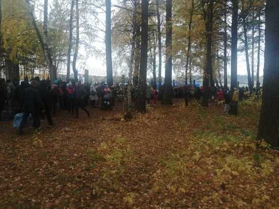 В Новосибирске опубликовано видео первого свидания родственников с мобилизованными мужчинами