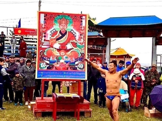 В Бурятии проходит праздник, посвящённый Хамбо Ламе Даши-Доржо Этигэлову