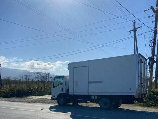 Полиция нашла наркотики у водителя Isuzu Elf в Южно-Сахалинске