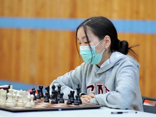 Шахматистка из Якутии завоевала золото на всероссийском соревновании