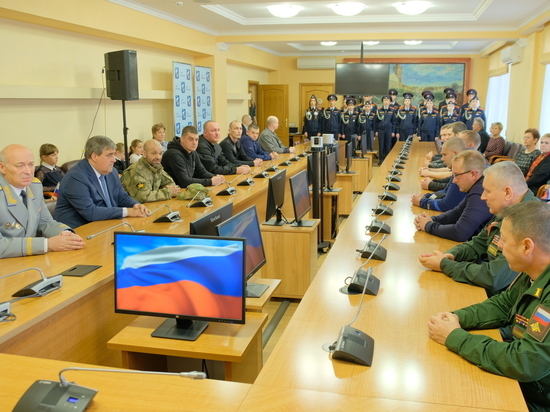 В администрации Калининграда состоялись проводы мобилизованных местных жителей