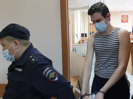 В Новосибирске убившего трансгендера полицейского приговорили к 9 годам лишения свободы